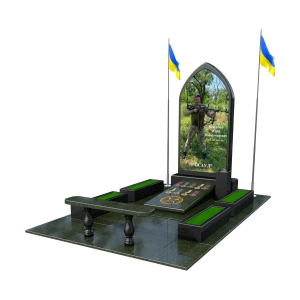 Большой памятник для военного мужчины